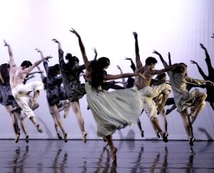 LE SACRE DU PRINTEMPS ET LE SACRE DE LA DANSE