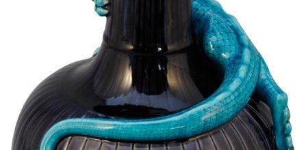 Juillet - Théodore Deck – Vase au dragon – Domaine public