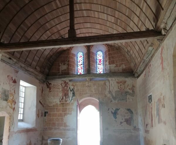 Mystères et lumières à l’église de Loucé